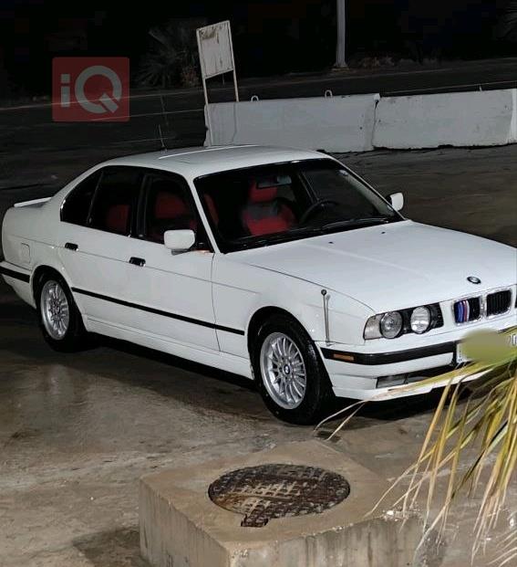 بی ئێم دەبڵیو سیریەس 5